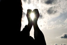 黑白体育：世界羽联最新排名 冯彦哲／黄东萍首次登顶世界第一人民日报客户端.